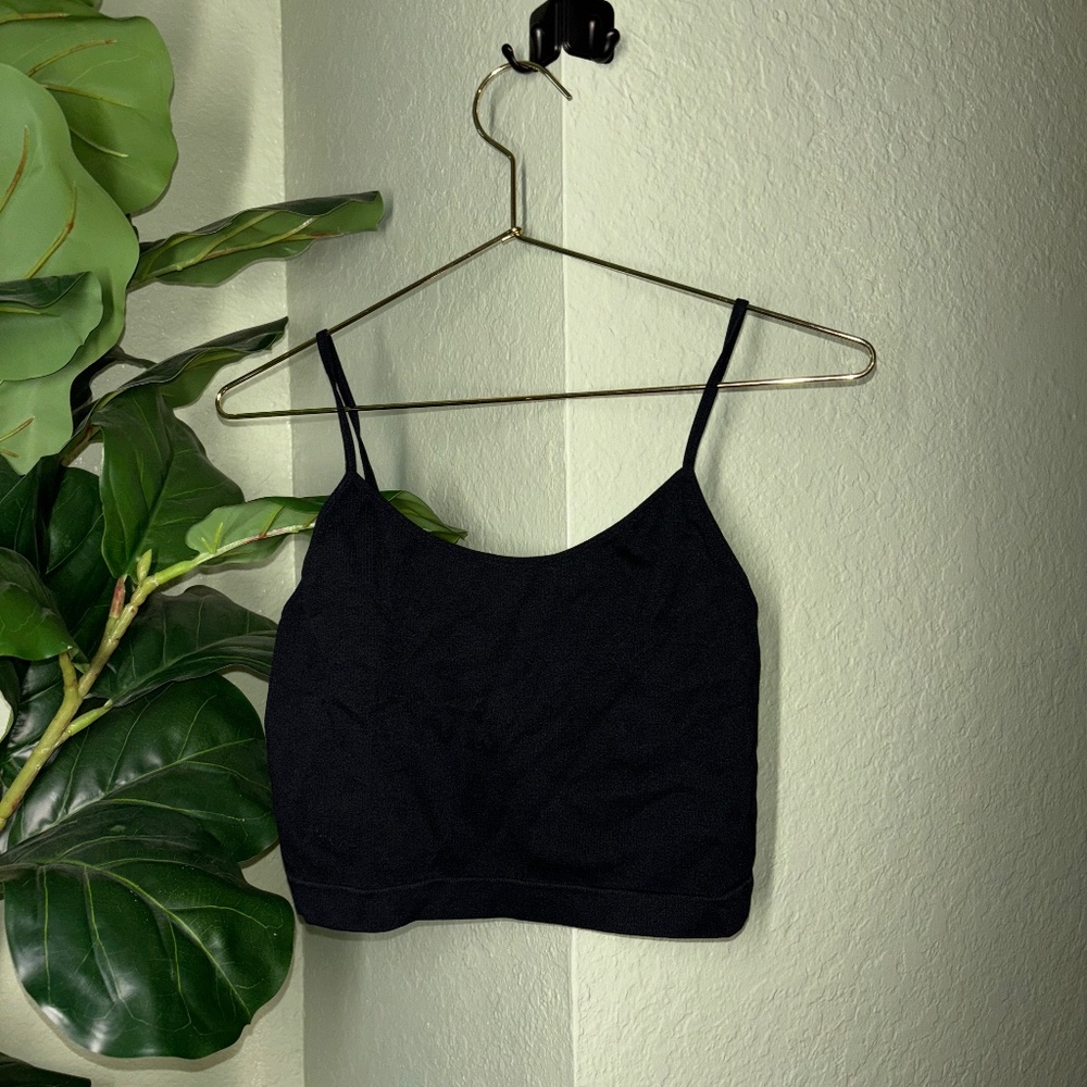 Essential Cropped Tee